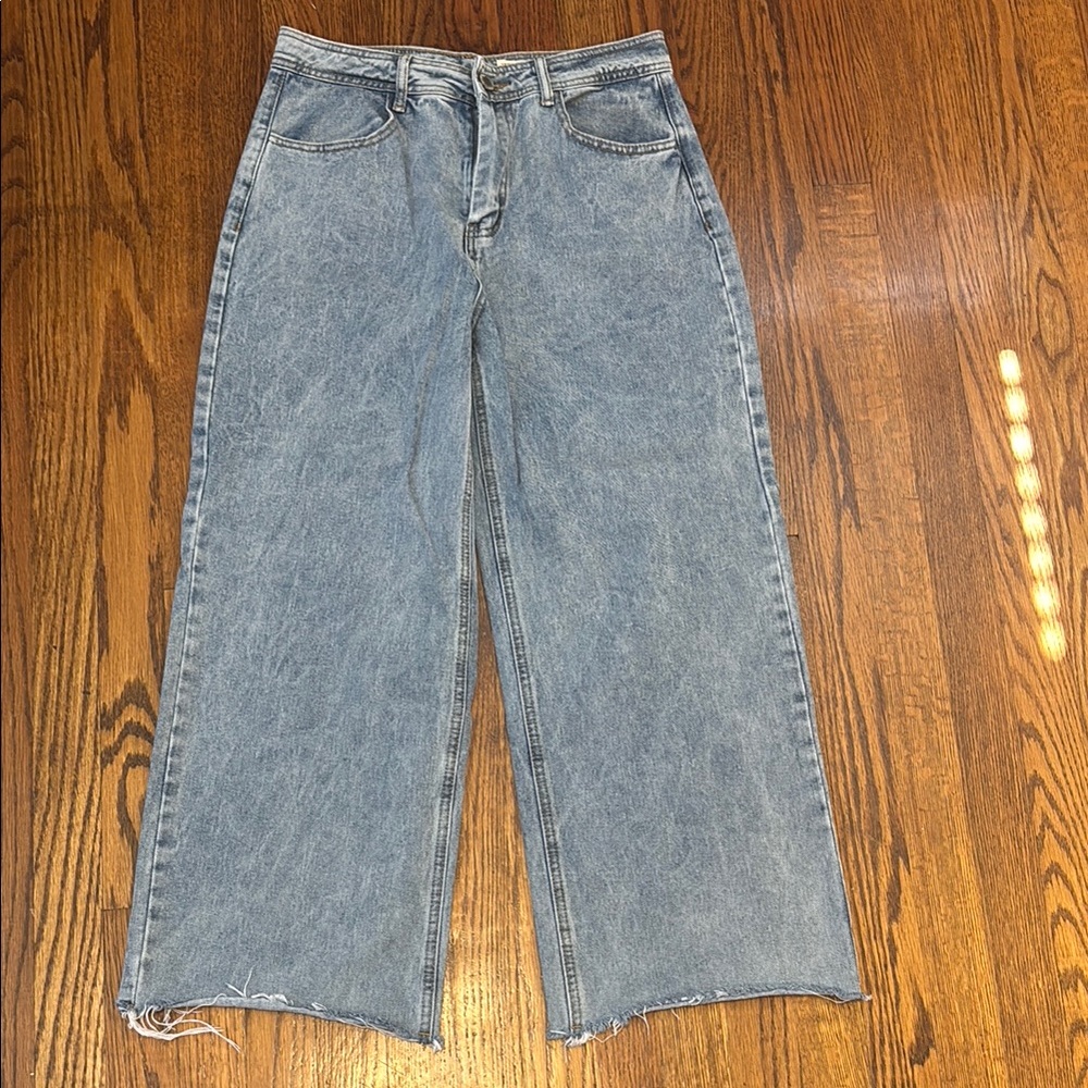 Wide Legged, Cropped Blue Jeans